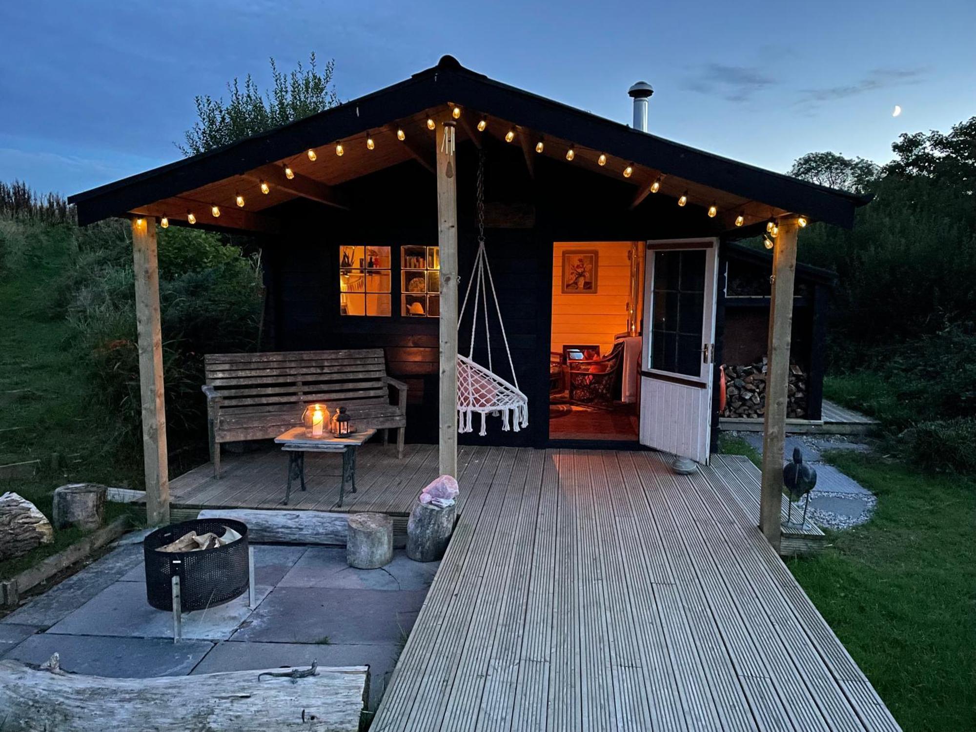 Lake Villa Holiday Cottages Holsworthy Exterior photo